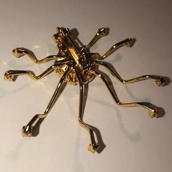 VINTAGE Estate Gold Tone Rhinestone Spider Bug Insect Brooch Pin 1.9” - Picture 3 of 5